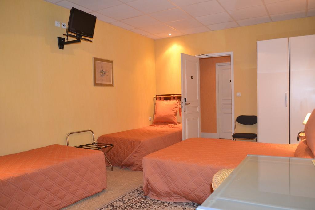 Hotel De France Libourne Room photo