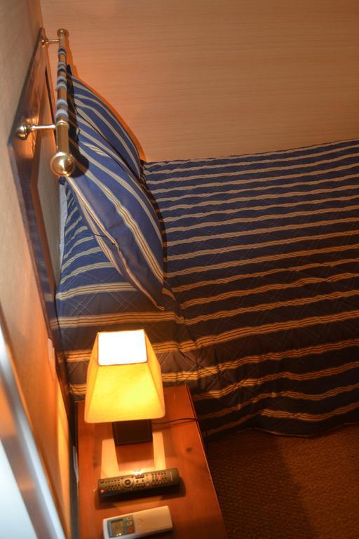 Hotel De France Libourne Room photo