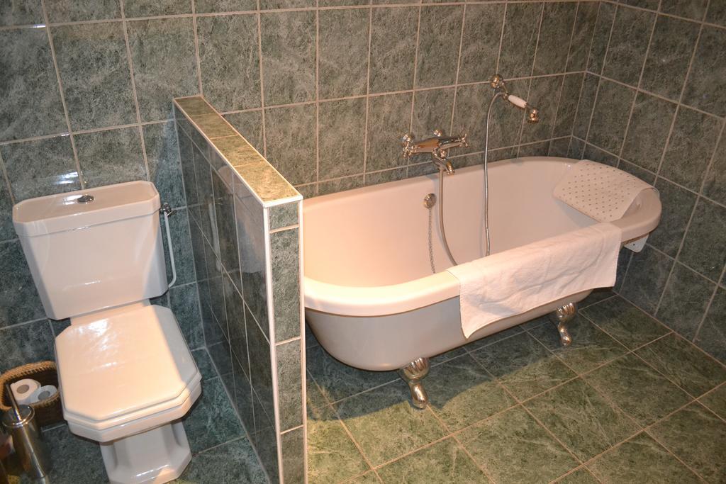 Hotel De France Libourne Room photo