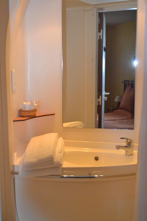 Hotel De France Libourne Room photo